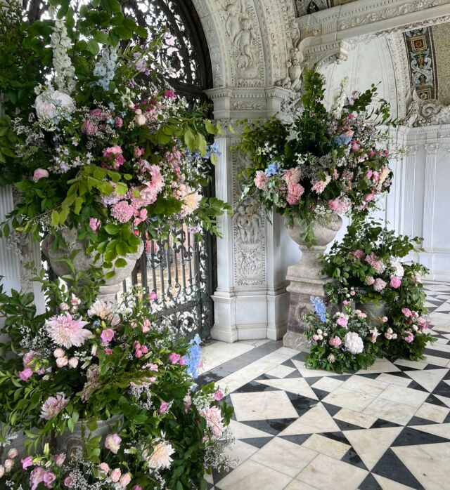 Stunning late summer florals for our last summer wedding of the year , loving the delicate soft pink tones creating a romantic entrance #floraldesign #eventflowers #weddingflowers #flowers #love #summerflowers